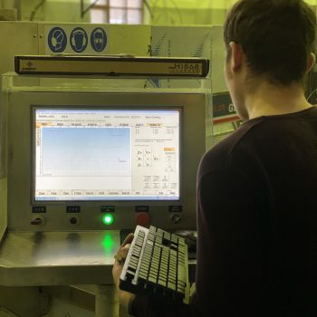 Установка станка Onejet 50-G30x15 и пусконаладочные работы на одном из российских предприятий специалистами ГК КОСКО.